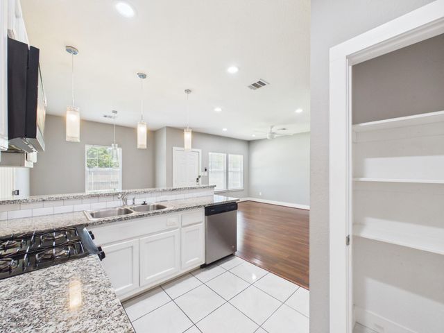 9214 Firnat Street, Houston, TX 77016