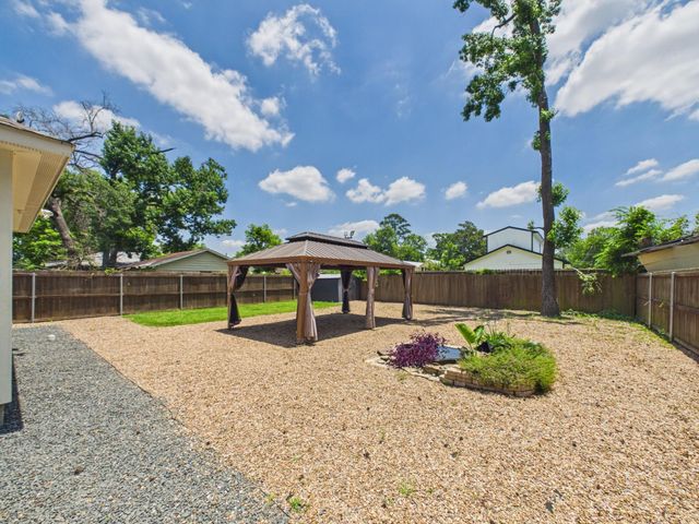 9214 Firnat Street, Houston, TX 77016