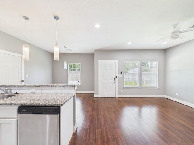 9214 Firnat Street, Houston, TX 77016