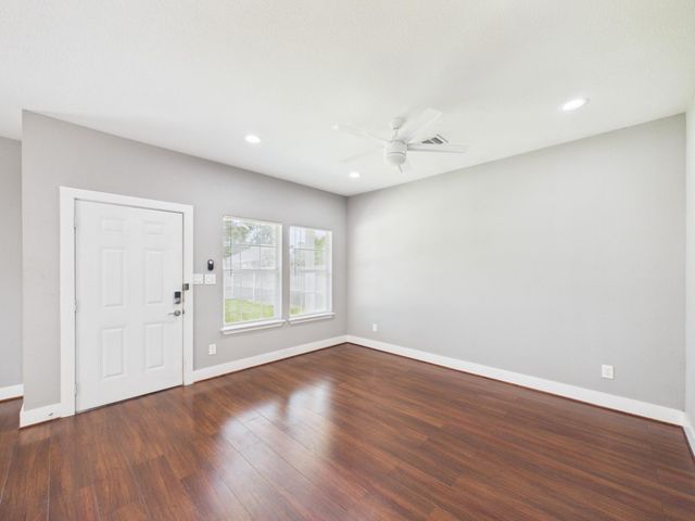 9214 Firnat Street, Houston, TX 77016