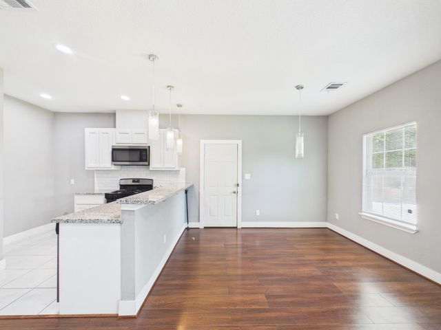 9214 Firnat Street, Houston, TX 77016
