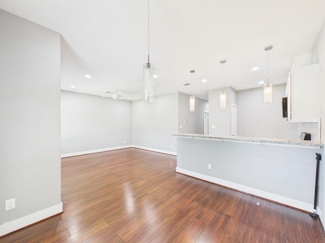 9214 Firnat Street, Houston, TX 77016