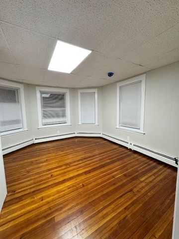 438 Pawtucket Avenue 2, Pawtucket, RI 02860