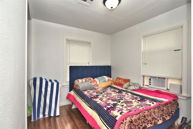 3216 E Oklahoma Place, Tulsa, OK 74110
