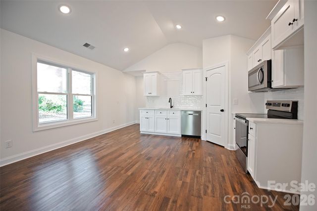 1209 Rogers Lake Road, Kannapolis, NC 28081