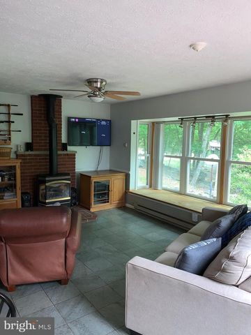 3205 ELY CT, Bushkill, PA 18324