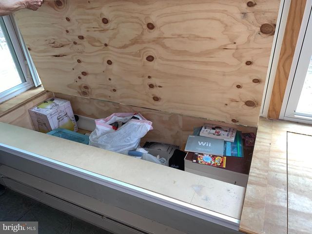 3205 ELY CT, Bushkill, PA 18324