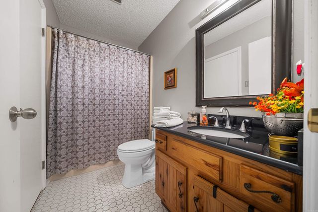 1412 Airport Rd Apt B15, Hot Springs, AR 71913