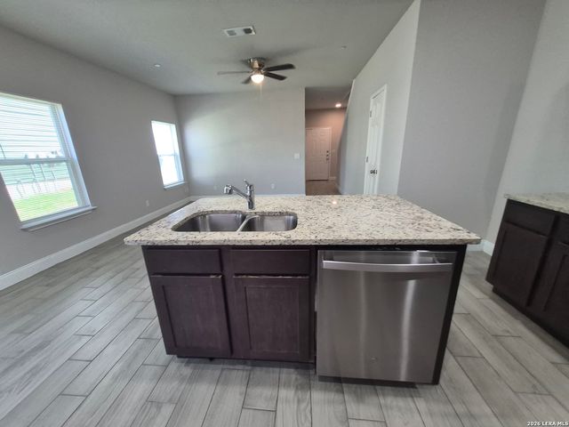 13219 Reid Meadows, Live Oak, TX 78233