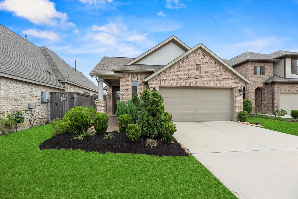 10818 Cassiopeia Creek Circle, Richmond, TX 77406