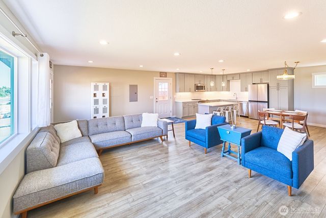 31810 I Street, Ocean Park, WA 98640