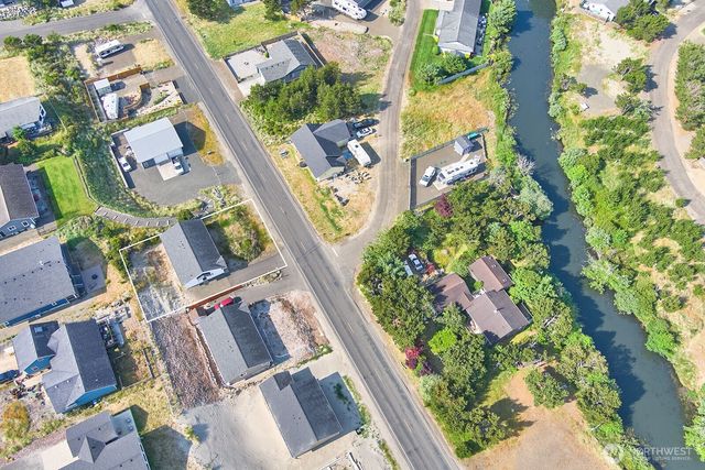 31810 I Street, Ocean Park, WA 98640