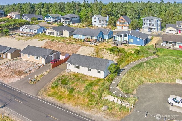 31810 I Street, Ocean Park, WA 98640