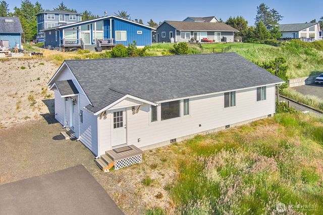 31810 I Street, Ocean Park, WA 98640