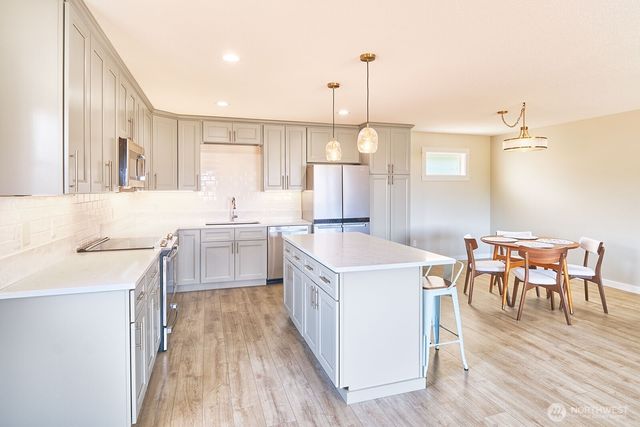 31810 I Street, Ocean Park, WA 98640