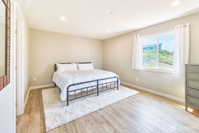 31810 I Street, Ocean Park, WA 98640