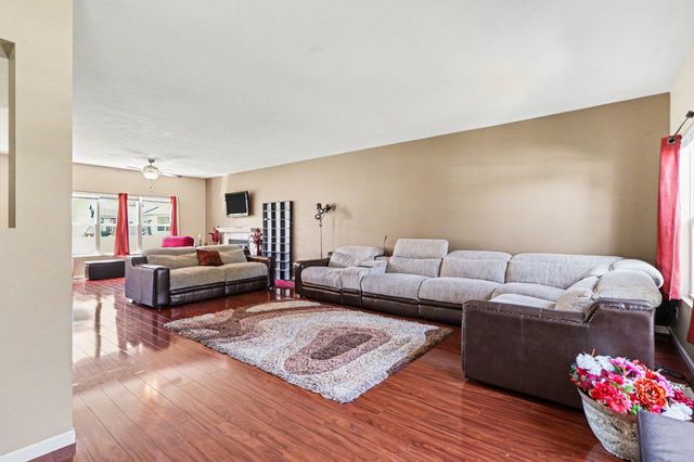 11442 Maryland Drive, Crown Point, IN 46307