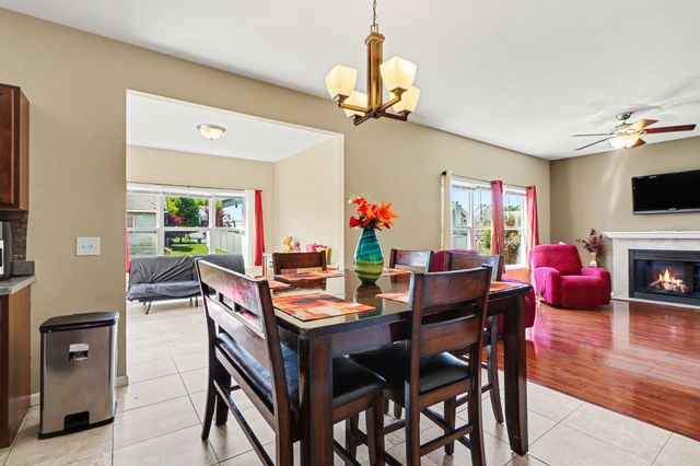 11442 Maryland Drive, Crown Point, IN 46307