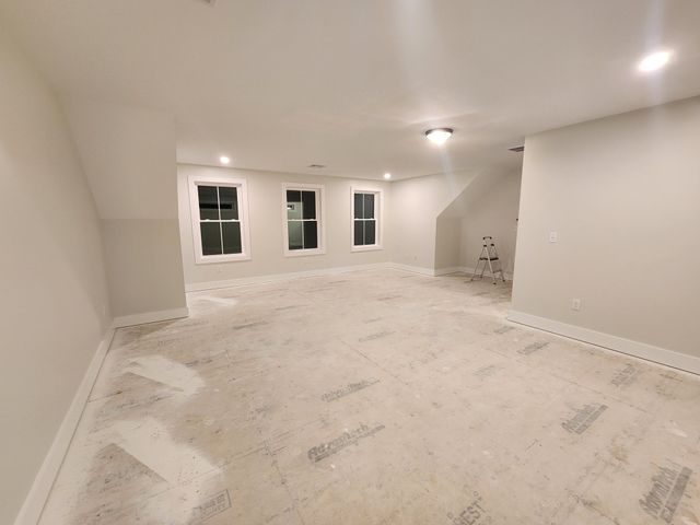 246 Winchendon Rd, Ashburnham, MA 01430