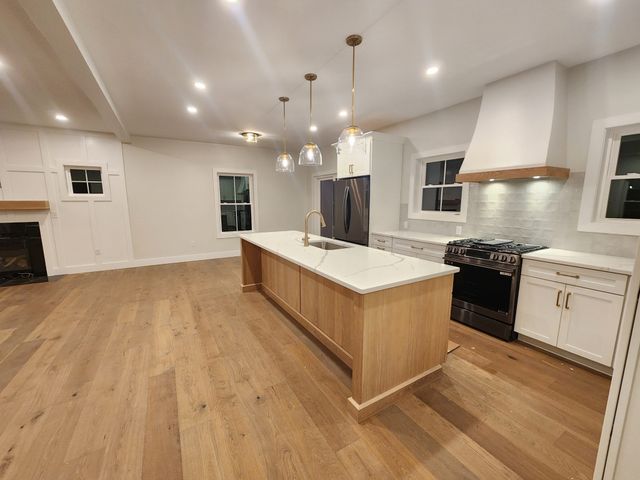 246 Winchendon Rd, Ashburnham, MA 01430