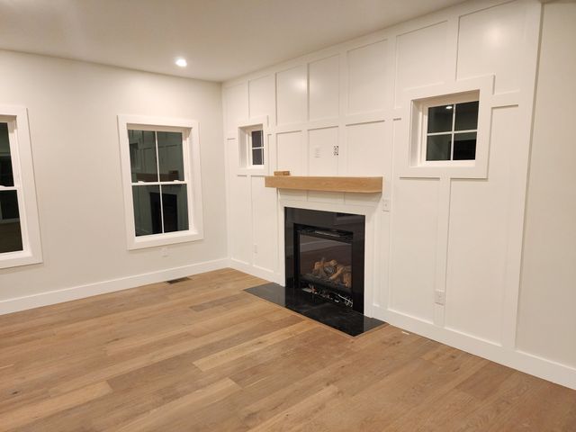 246 Winchendon Rd, Ashburnham, MA 01430