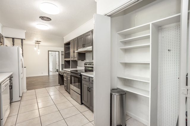 215 E Tennie Street, Gainesville, TX 76240