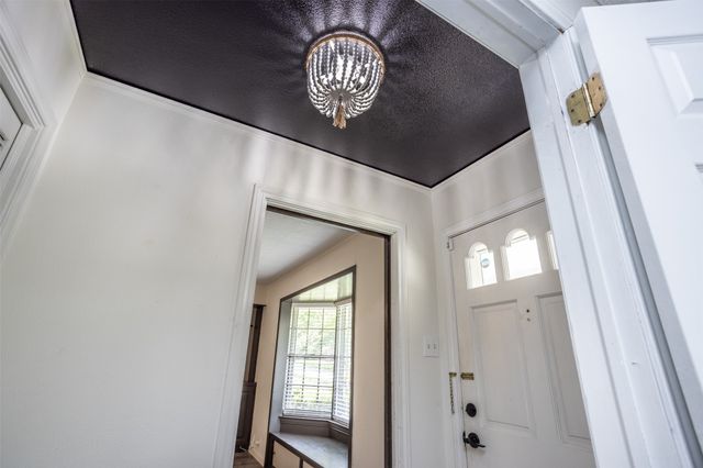 215 E Tennie Street, Gainesville, TX 76240