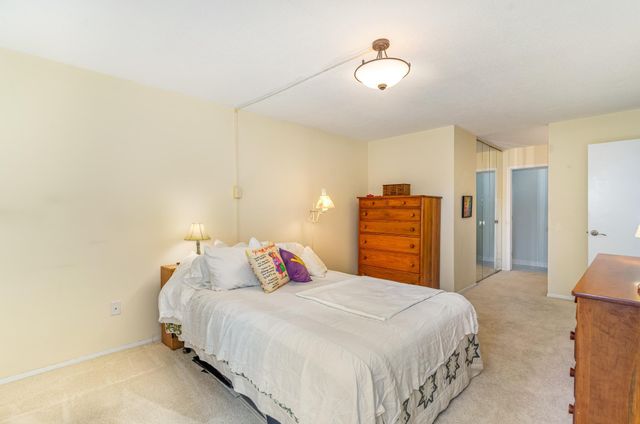 7520 Cahill Road 203A, Edina, MN 55439