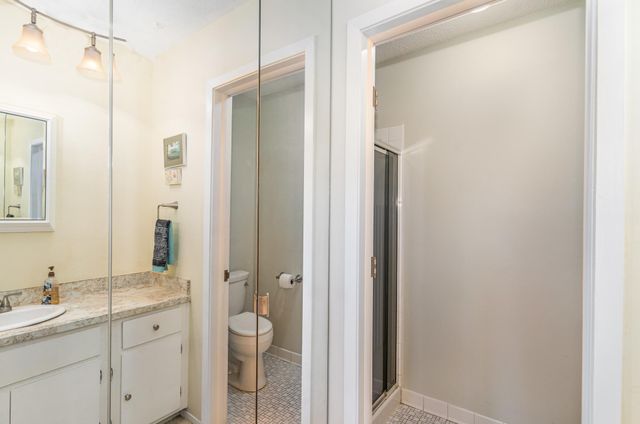 7520 Cahill Road 203A, Edina, MN 55439