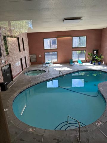 7520 Cahill Road 203A, Edina, MN 55439