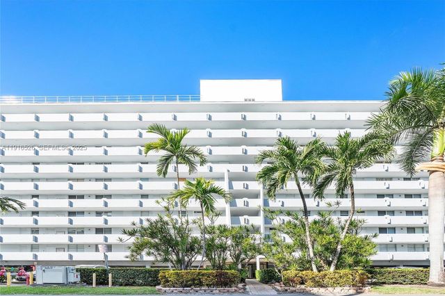 3703 NE 166th Street 808, North Miami Beach, FL 33160