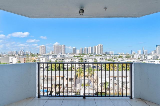 3703 NE 166th Street 808, North Miami Beach, FL 33160