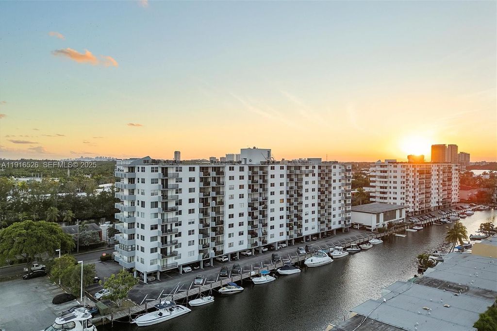 3703 NE 166th Street 808, North Miami Beach, FL 33160