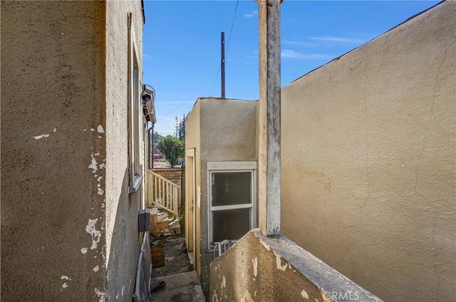 4 La Venezia Court, Altadena, CA 91001