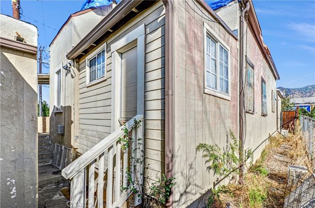4 La Venezia Court, Altadena, CA 91001