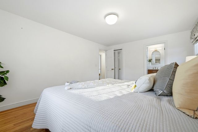 8 Phinney Rd, Lexington, MA 02421