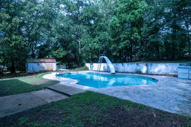 413 Springdale Dr., Enterprise, AL 36330