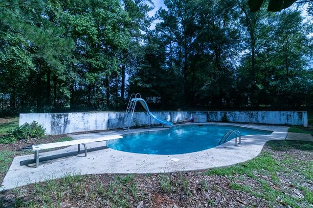 413 Springdale Dr., Enterprise, AL 36330