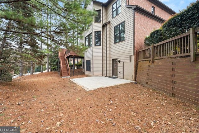 810 Forest Crossing Drive SW, Atlanta, GA 30331