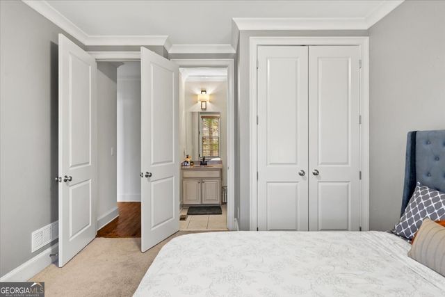 810 Forest Crossing Drive SW, Atlanta, GA 30331