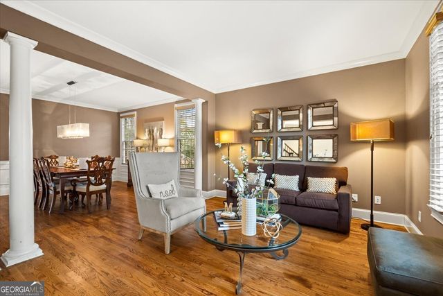 810 Forest Crossing Drive SW, Atlanta, GA 30331