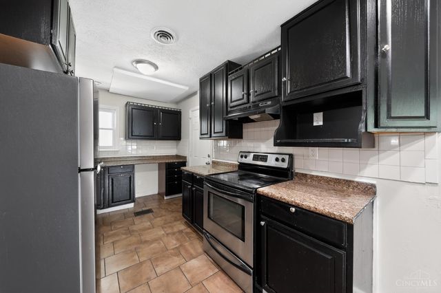 8877 Balboa Drive, Springfield Twp., OH 45231