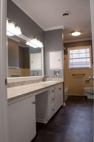 2011 Wood Place, Longview, TX 75601