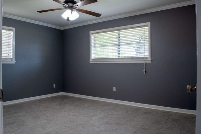 2011 Wood Place, Longview, TX 75601