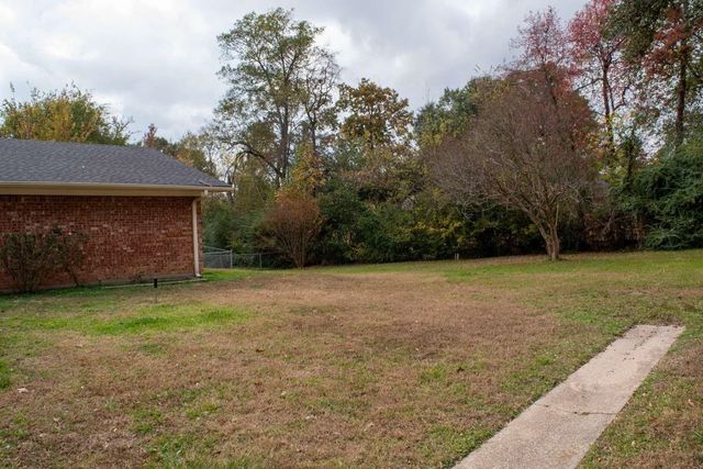 2011 Wood Place, Longview, TX 75601