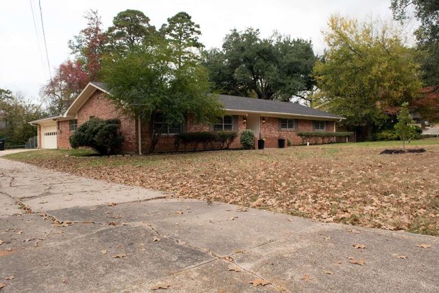 2011 Wood Place, Longview, TX 75601