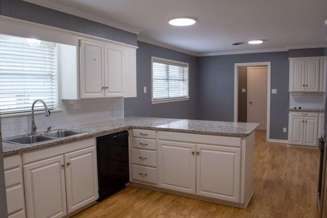 2011 Wood Place, Longview, TX 75601