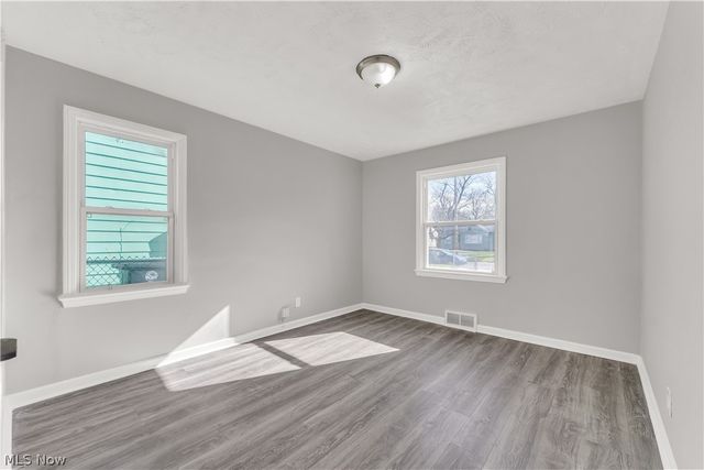 2521 Greenvale Road, Cleveland, OH 44121