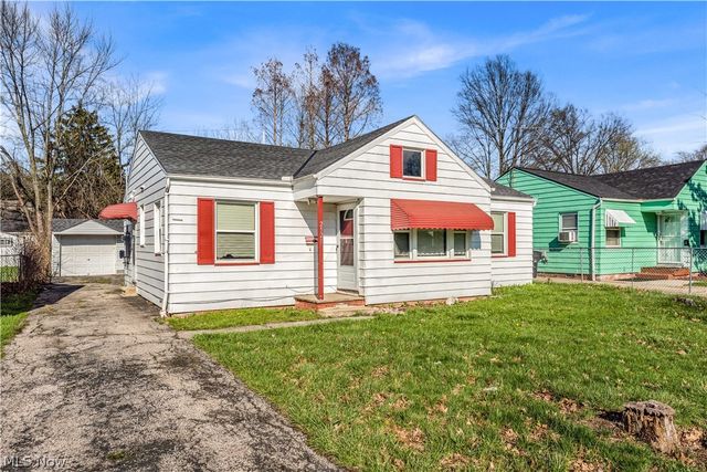 2521 Greenvale Road, Cleveland, OH 44121
