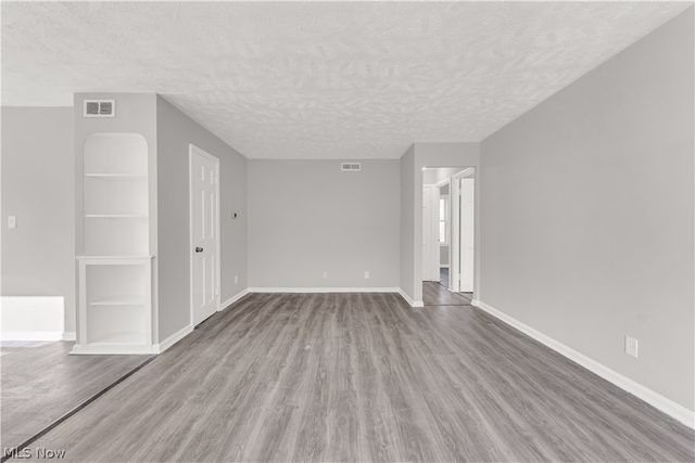 2521 Greenvale Road, Cleveland, OH 44121